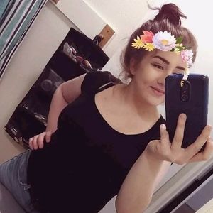 Meet your Posher, Kiana